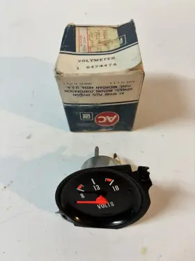Ac Gm 6474474 Nos 1976 1977 1978 1979 1st Design Chevrolet Gmc Truck Voltmeter Gauge