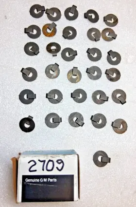 Auveco 821641154590 Gm Throttle Rod Retaining Clip Oem 1247872 15567924 Qty 31 Carb Linkage