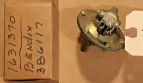 Bendix 386117 Dash Pot 1955 1956 Plymouth Mopar Par T# 1631370 Part #