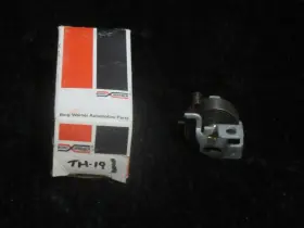 Borgwarner Th-19 1966 Chevrolet 327 Engine Nos 4-barrel Carburetor Choke Thermostat