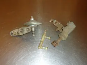 Carter Afb1964 1964 Pontiac Afb 4-barrel Carburetor Carb Kickdown Switch Dashpot Fitting