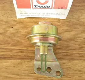 Delco 17062251 Nos 1979 Buick Chevrolet With Rochester 2 Bbl Carburetor Vacuum Break Bracket