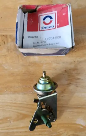Delco 7044901 7044904 Vacuum Control And Bracket