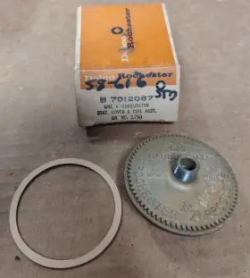 Delco Rochester 7012067 Nos Oem 1958-61 Chevy 6cyl M/trans Carburetor Stat Cover And Coil