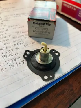 D0az-9j549-c Ford 1970 1971 1972 1973 Mustang Torino Nos 302 2v Carb Choke Pull-off Diaphragm