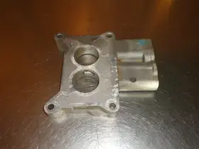 Ford D5ae-9a589 2-barrel Carburetor Spacer Plate Egr 1975 351 V-8