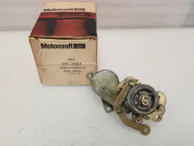 Ford D6pz-9b505-a Nos Oem Motorcraft Cm-2564 Carburetor Housing Assy
