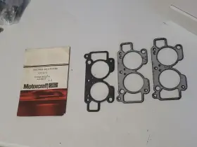 Ford D8dz-9516-a Motorcraft Cg-516 Gaskets 2/b Carb. 8cyl 5.8l 351 Cid 3 Pcs