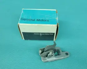 General Motors 370707 Nos 75 76 Chevy Rochester 1 Bbl Carburetor Carb Choke Thermostat Gm