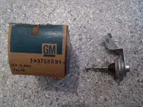 General Motors 3758594 59-65 Chevrolet Pass Car Auto Trans/4bbl Carb Throttle Check Valve-gm #3728594