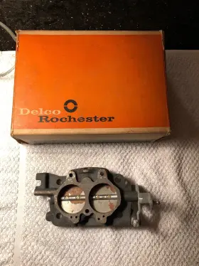 7025513 General Motors Nos Delco Rochester Carburetor Throttle Body Assembly 1962-64 Oldsmobile