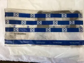 Gm 10069984 Nos Carburetor Heat Shield Or Insulator 1982-1988