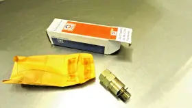 Gm 17100375 Nos Oem Genuine 17110375 Delco 1986 Fuel Injection Meter Body Nut