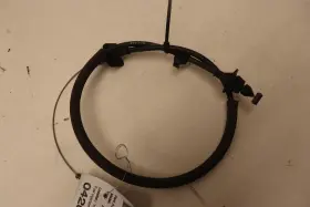 Gm Trucks 15040848 2001-2002 Chevy Tahoe Fuel Injection Throttle Accelerator Cable Wire Oem