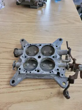 Holley 12r-2916 Gm Chevy 780 Baseplate 3124 And Probably Others 427 396 Auto Manual Oem