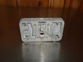Holley 2b10569 3310 4-barrel Carburetor Carb Primary Metering Block 750 780 Cfm 2b 10569