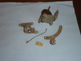 Holley 2bhmc3brl 3-barrel Carburetor Manual Choke Parts Lot Vacuum Secondary 2b 3916 4604