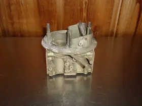 Holley 2bmb3310 4150 4-barrel Carburetor Main Body 2b 3310 780 Cfm Vacuum Secondary