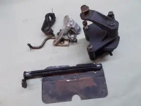 Holley Hmcl1a 4-barrel Carburetor Manual Choke Parts Lot Vacuum Secondary 3310 1850
