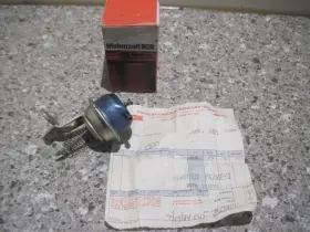 Motorcraft Ck-2062 Genuine Oem Carburetor Choke Pull-off Ford # D8az-9s514-c