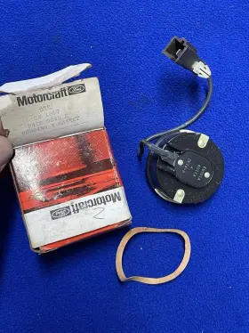 Motorcraft Cm-1869 Ford Genuine Nos Electric Choke Carb Thermostat D4tz-9848-e
