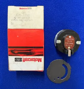 Eobz-9848-b Motorcraft Cm-3392 Ford Genuine Nos Choke Housing And Gasket