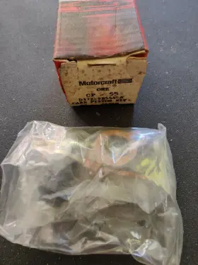 Motorcraft Cp-55 Nos Oem D37z-9b544-a Carburetor Piston Kit