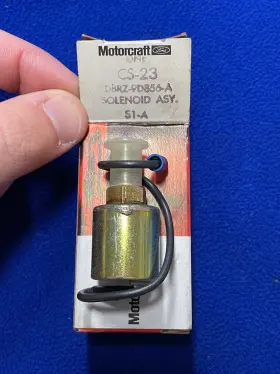 Motorcraft Cs-23 Ford Genuine Nos Carburetor Solenoid D8rz-9d856-a Qty-1
