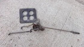Oldsmobile 561819 1953 Aux Throttle Control Plate / Levers For 4bbl Carb Original Gm