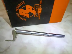 Rochester 7001640 Carburetor Choke Piston Shaft 1949 1950 Oldsmobile 8 Cyl