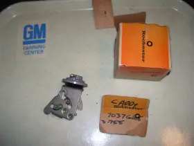 Rochester 7037625 Nos Vacume Choke Cadilac