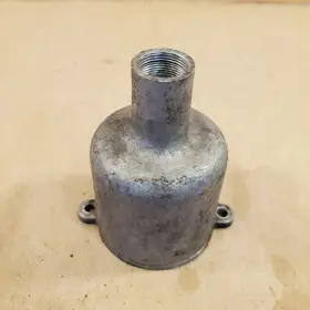 Su Auc-1357 Original Carb Carburetor Suction Chamber Top Auc 1357 Oem